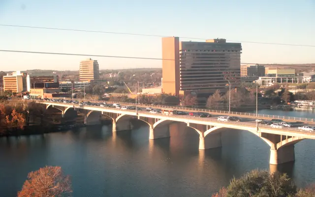 Congress Avenue Bridge spanning Lady Bird Lake toward downtown Austin